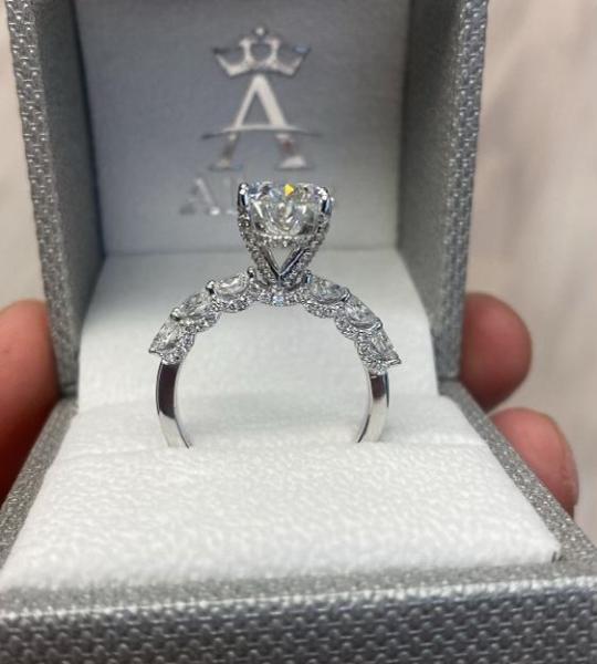 Signature Fan Ring
