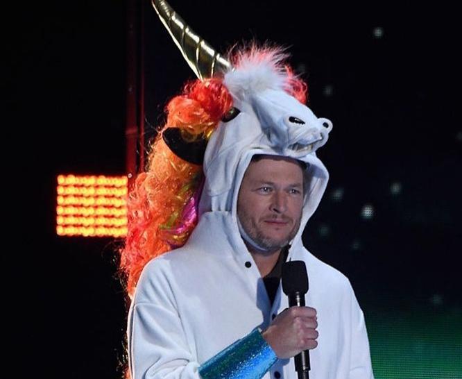 Blake Shelton’s Most Embarrassing On-Stage Moment (And Why He Still Laughs About It)